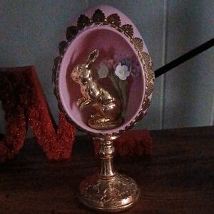 Gold & Pink Decorative Bunny Egg Pedestal - Holiday Home Decor